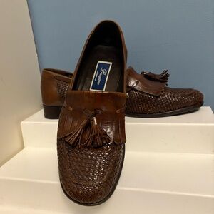 Elegant Brown Woven Tassel Loafers
